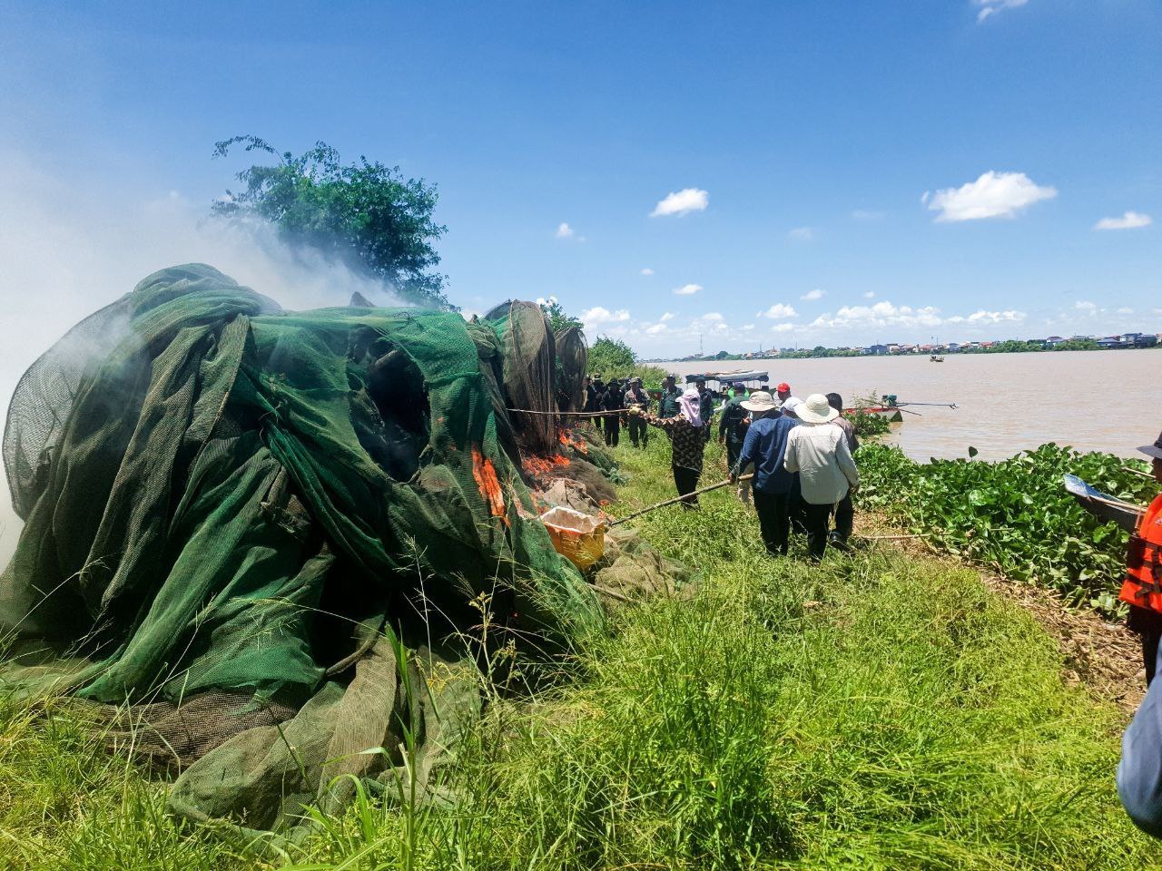សម្តេចធិបតី ណែនាំឱ្យទប់ស្កាត់រាល់សកម្មភាពបទល្មើសនេសាទខុសច្បាប់នៅរដូវត្រីពង
