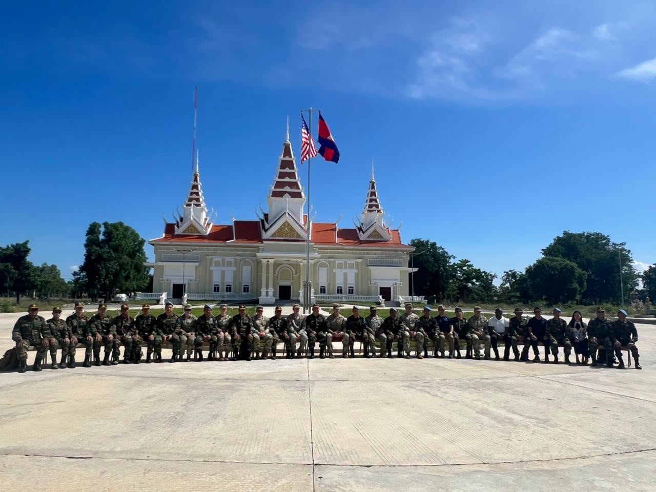 កម្ពុជា-អាមេរិកពិភាក្សាគ្នាពីការរៀបចំសមយុទ្ធឆ្មាំអង្គរឡើងវិញនៅឆ្នាំ២០២៧