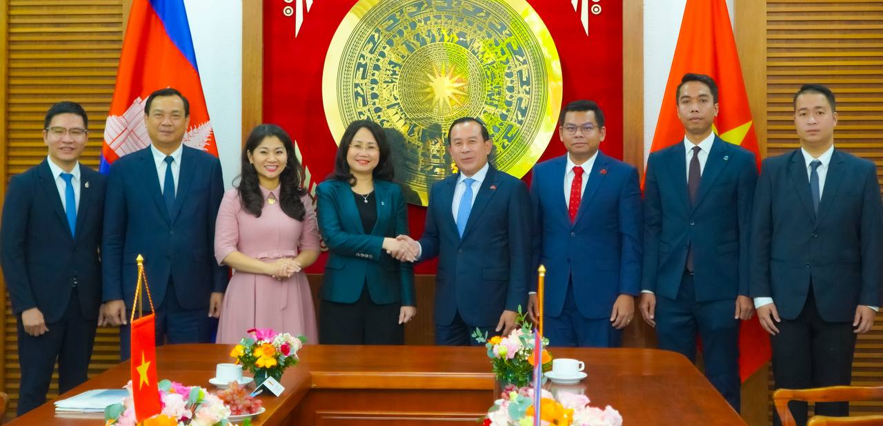 កម្ពុជា និងវៀតណាម ឯកភាពដាក់ចេញទិសដៅការងាររួមគ្នាដើម្បីជំរុញ និងបង្កើនលំហូរភ្ញៀវទេសចរទៅវិញទៅមក និងពីប្រទេសទីបី