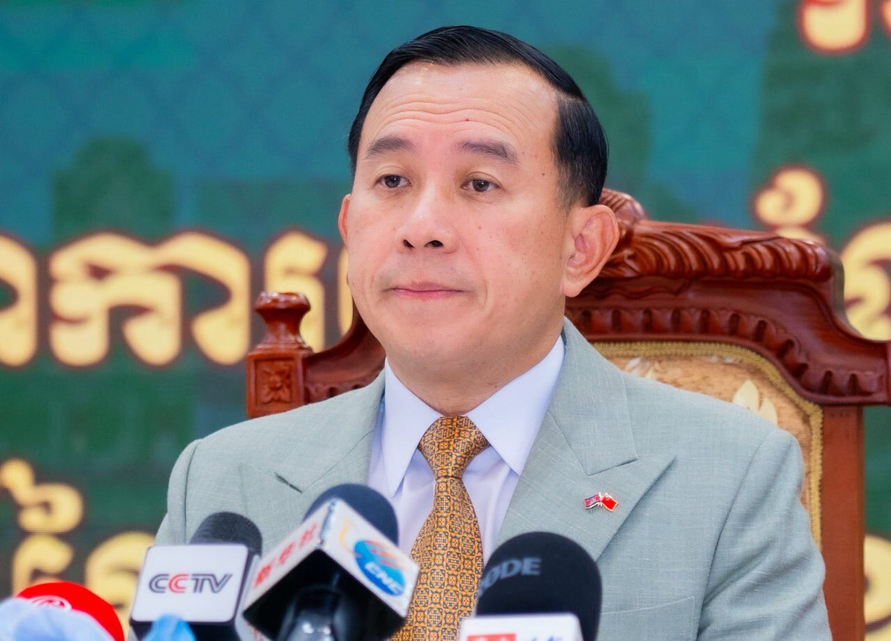 កម្ពុជាចាប់ផ្តើមសាកល្បងលើកលែងទិដ្ឋាការដល់ប្រជាជនចិន