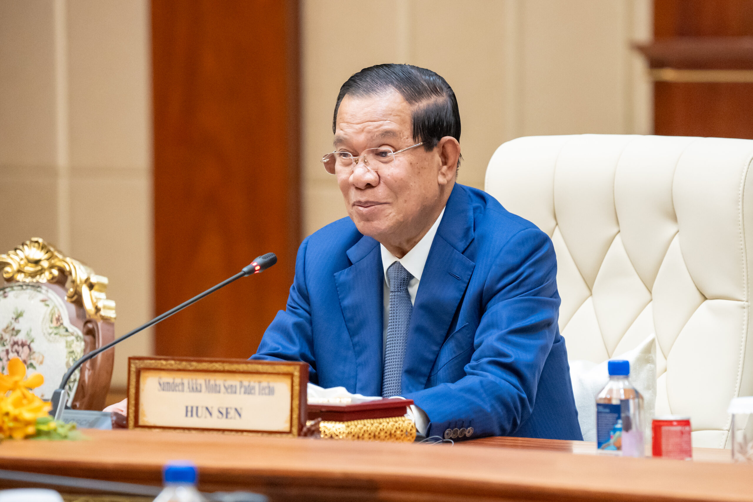 អ្នករាយការណ៍ពិសេសអ.ស.ប.ចាត់ទុកជំនួបជាមួយសម្ដេចតេជោ បង្ហាញពីការបើកចំហរលើសិទ្ធិមនុស្សនៅកម្ពុជា