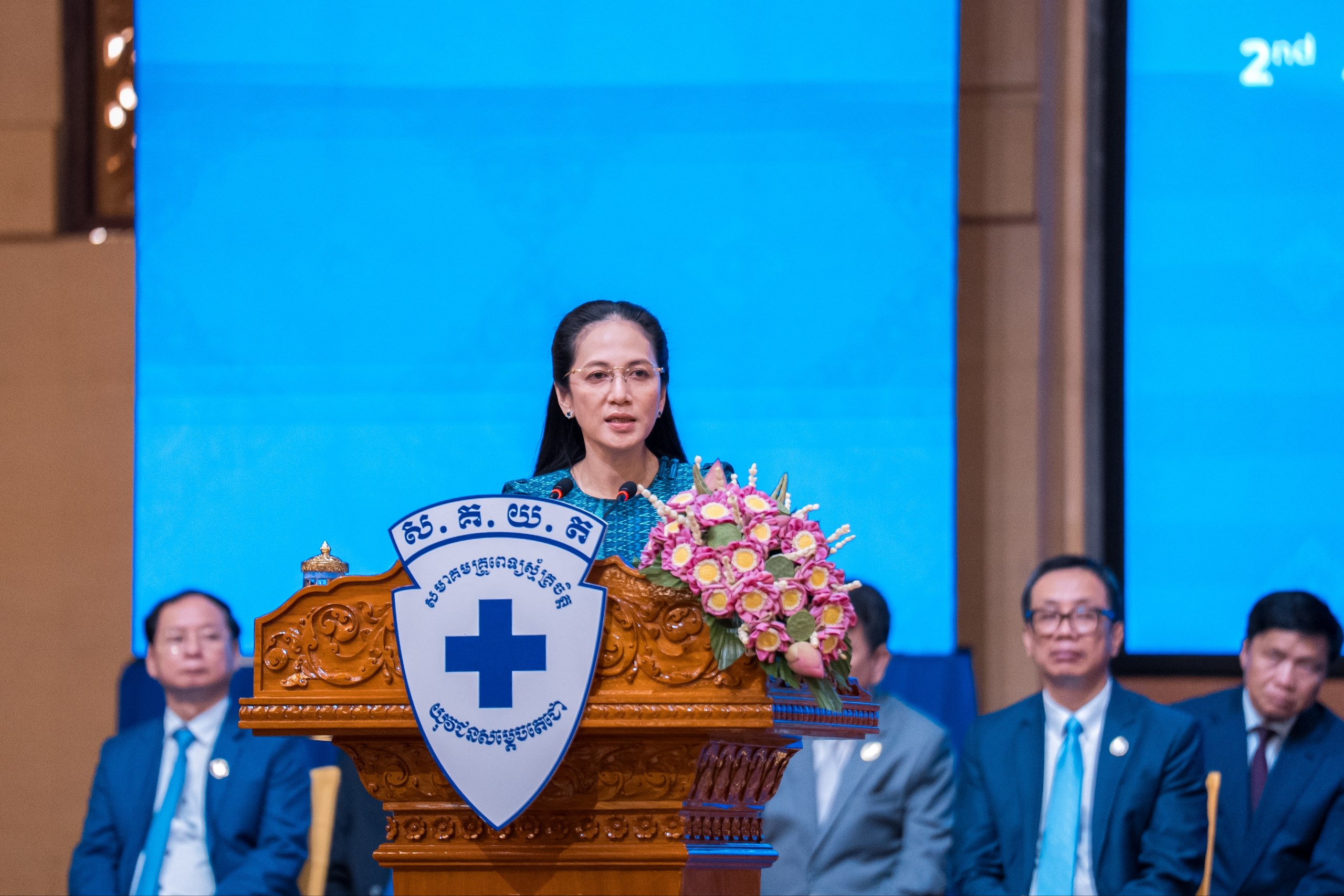 លោកជំទាវបណ្ឌិត ពេជ ចន្ទមុន្នី ដាស់តឿនគ្រូពេទ្យ៖ទោះ AI រីកចម្រើន​កម្រិតណា ក៏មិនត្រូវបោះបង់ក្រមសីលធម៌និងការអាណិតអាសូរ អ្នកជំងឺ​ឡើយ