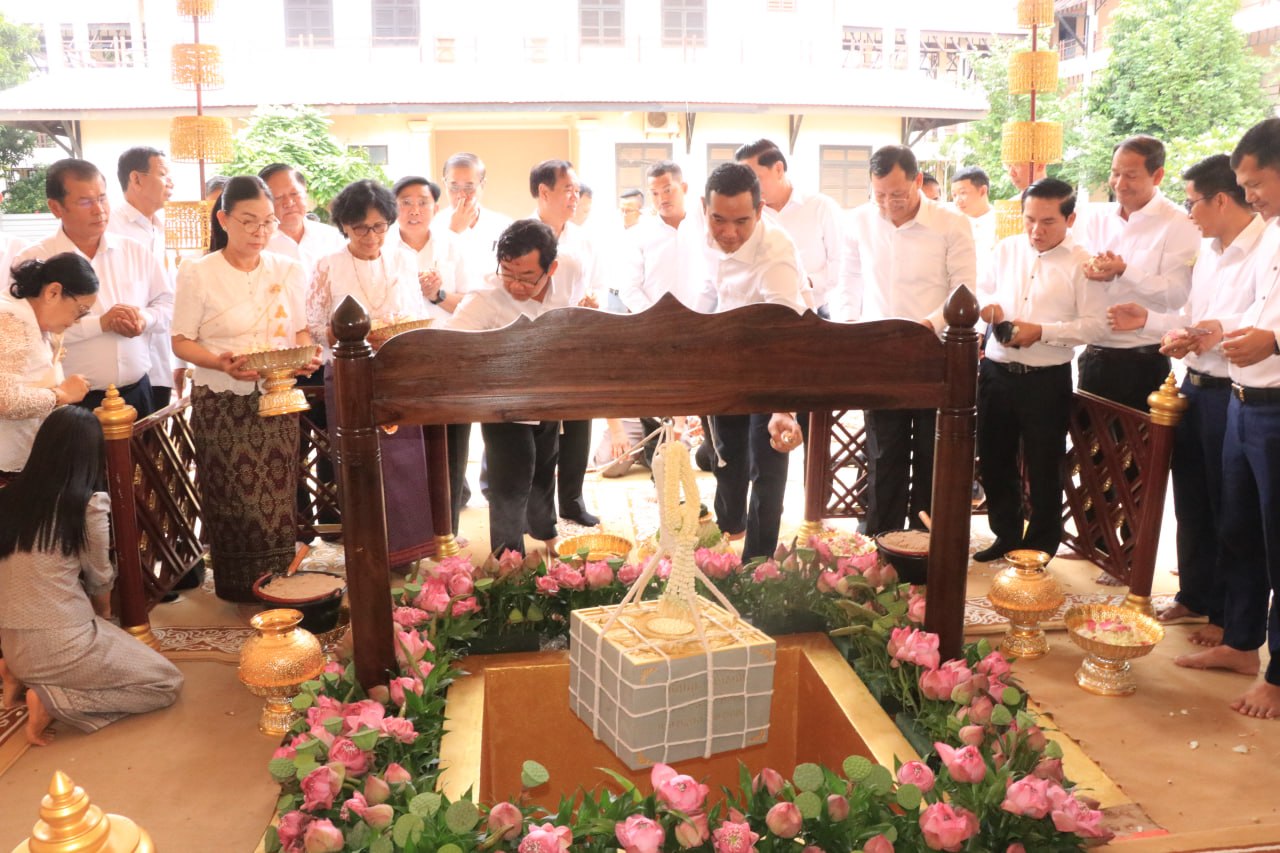 រដ្ឋបាលខេត្តសៀមរាបផ្តើមសាងសង់អគារសាលប្រជុំថ្មីរចនាបថខ្មែរចំណុះជាងមួយពាន់នាក់