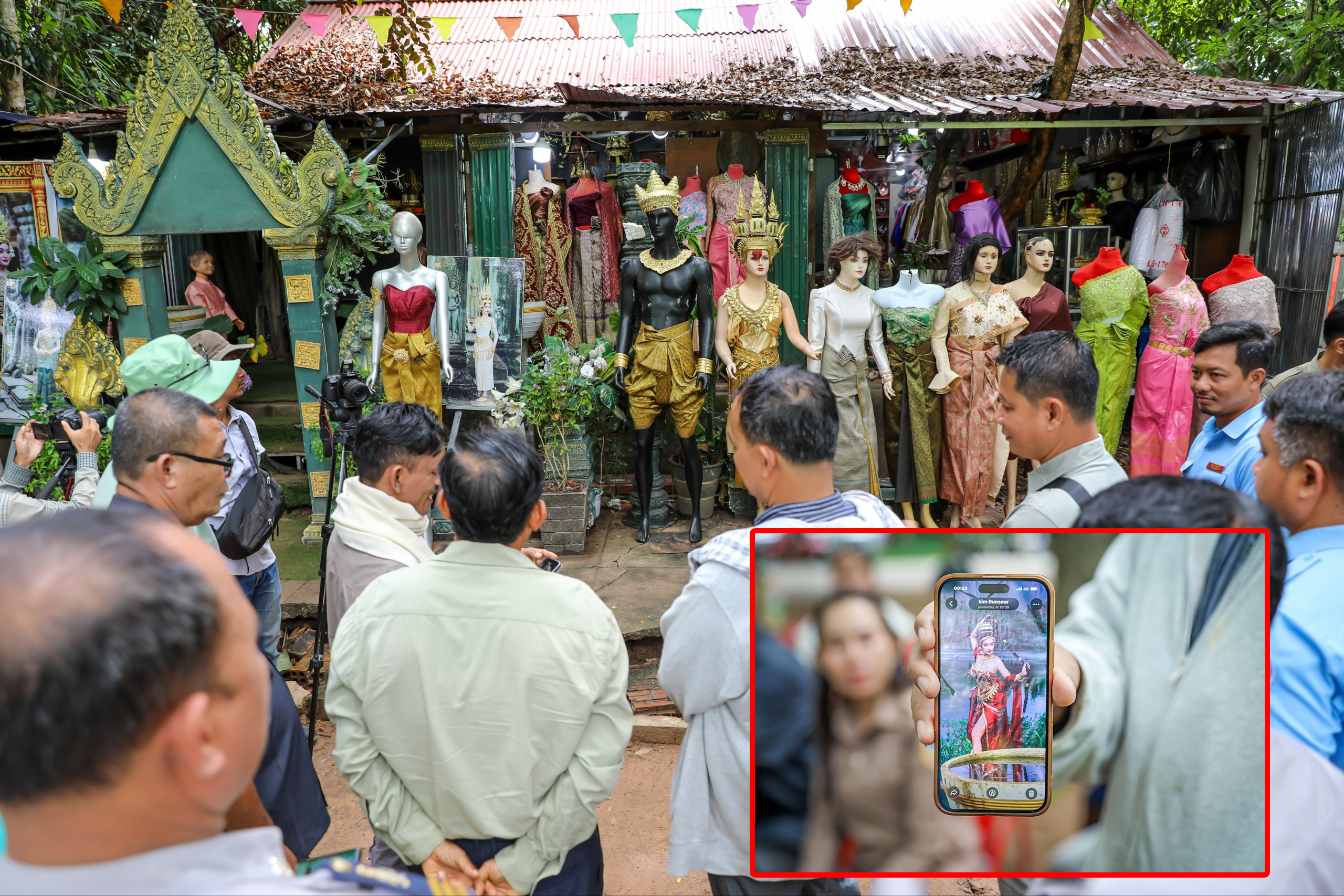 ភ្ញៀវទេសចរដែលប្រើសម្លៀកបំពាក់បុរាណខ្មែរខុសពីទម្រង់ដើម មិនអនុញ្ញាតឲ្យចូលទស្សនាតំបន់អង្គរឡើយ