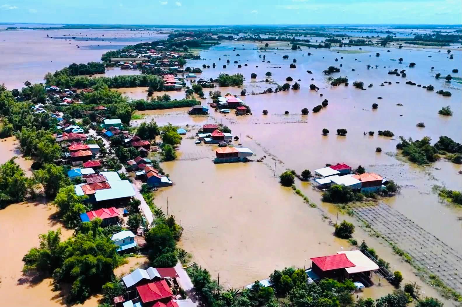 ក្រសួងសុខាភិបាលចេញវិធានការការពារសុខភាព ត្រៀមបម្រុង និងឆ្លើយតបគ្រោះទឹកជំនន់