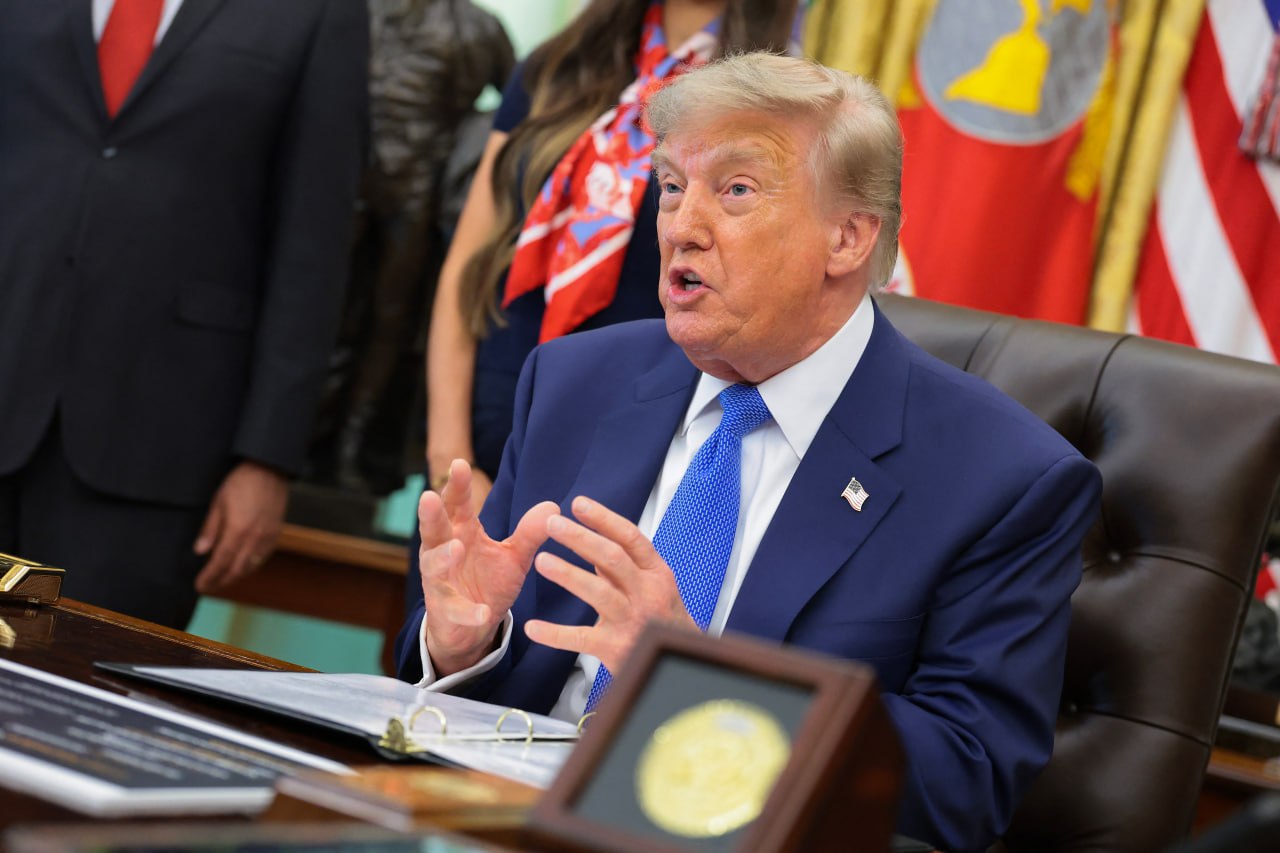 លោក Trump ព្រមានថា ការប្រើកម្លាំងយោធាទ្រង់ទ្រាយធំប្រឆាំងអ៊ីរ៉ង់ នៅតែជាជម្រើសលើតុ