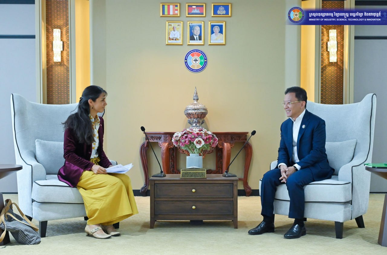 កម្ពុជាកំពុងត្រៀមខ្លួនឆ្ពោះទៅរកដំណាក់កាលថ្មីនៃការអភិវឌ្ឍសេដ្ឋកិច្ច