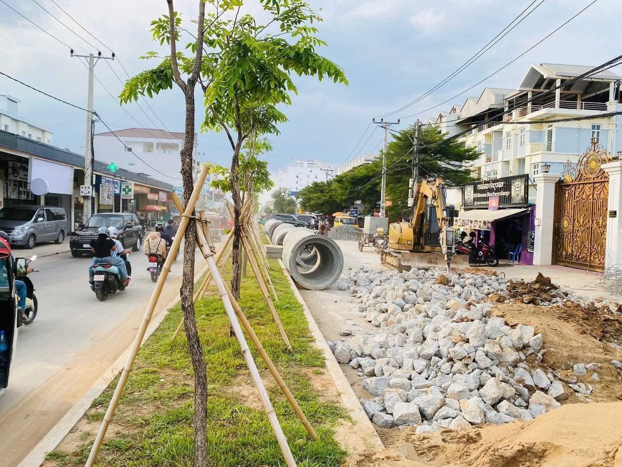 ឯកឧត្តម ស សុខា ស្នើឲ្យពិនិត្យការដេញថ្លៃធ្វើប្រព័ន្ធលូរំដោះទឹក ក្រោយរកឃើញថ្លៃកប់ពពក