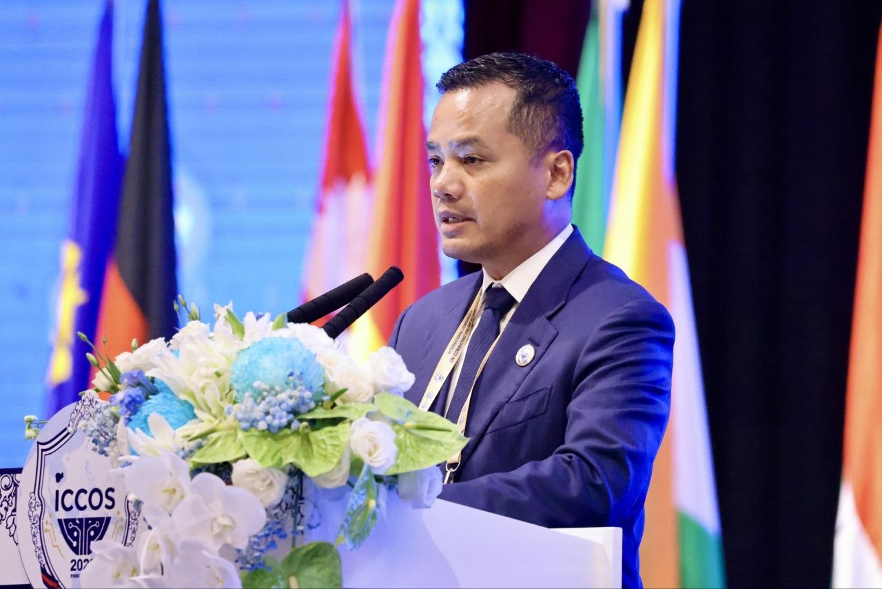 ឯកឧត្តមអភិសន្តិបណ្ឌិត ស សុខា រំលេចមូលហេតុចម្បង ៤ នាំឱ្យពិភពលោកមានកំណើន Online Scams និងប្រកាសគម្រោងបង្កើត មជ្ឈមណ្ឌលជាតិប្រឆាំងការឆបោកតាមប្រព័ន្ធបច្ចេកវិទ្យា!