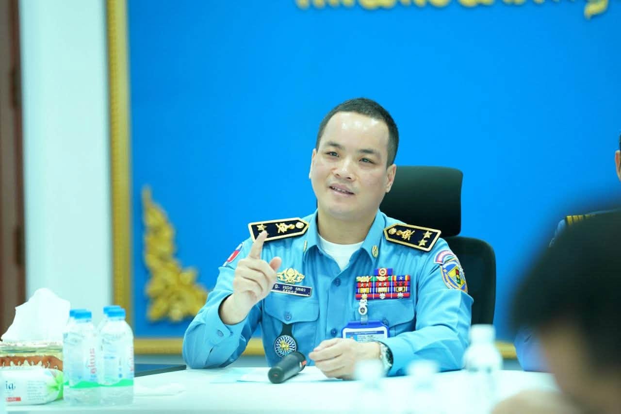 សូមរាយការណ៍ភ្លាម បើឃើញប៉ូលិសពួនស្ទាក់ចាំចាប់ផាកពិន័យអ្នកល្មើសច្បាប់ចរាចរណ៍
