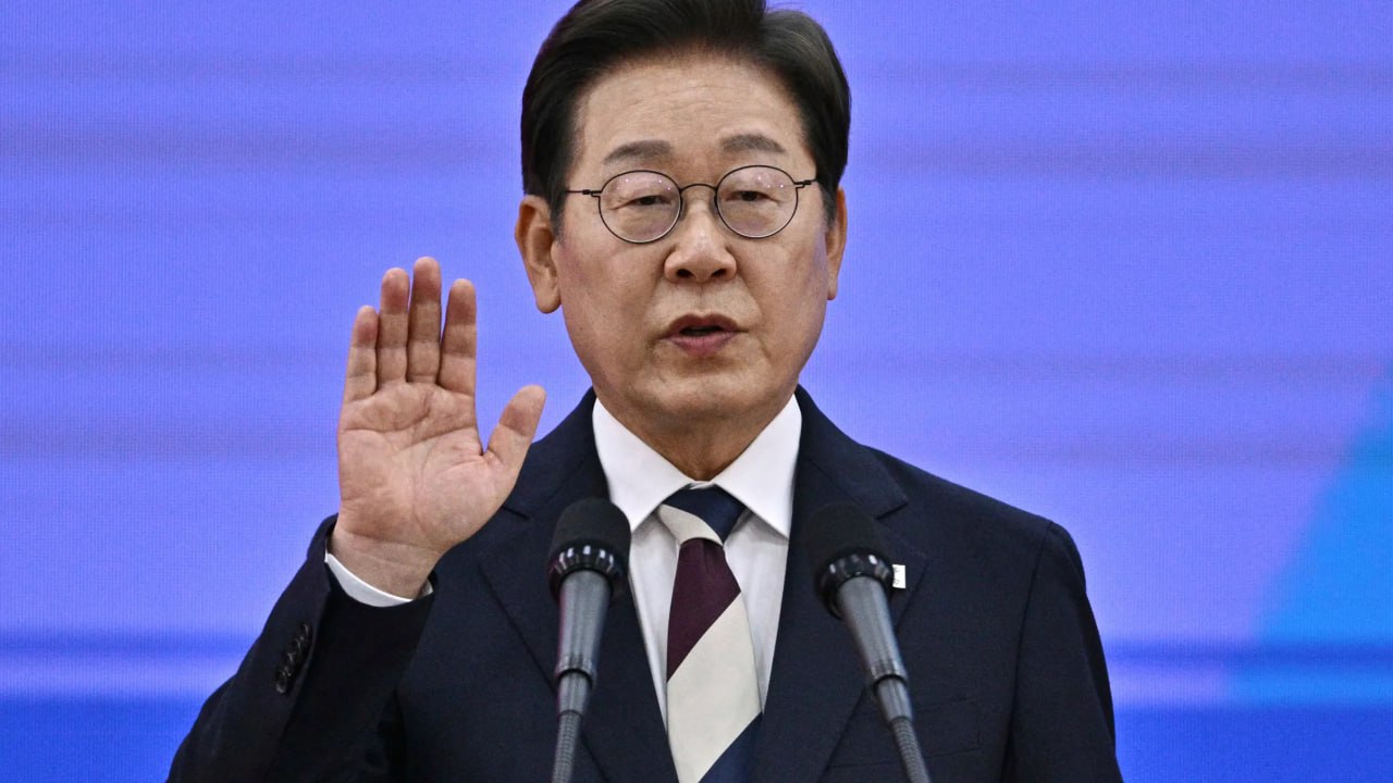 ប្រធានព្រឹទ្ធសភាកម្ពុជា ផ្ញើសារអបអរសាទរទិវាបុណ្យបង្កើតជាតិនៃសាធារណរដ្ឋកូរ៉េ