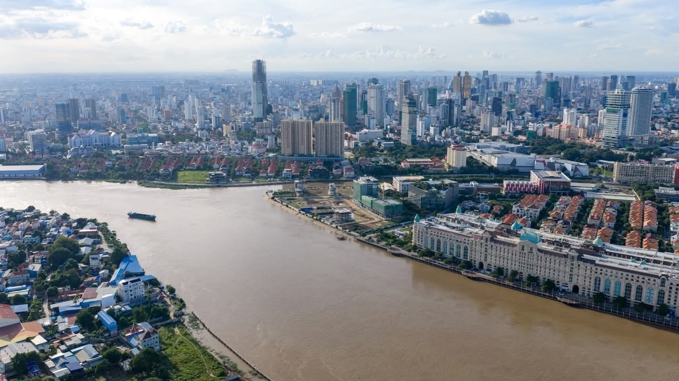 អ្នកជំនាញសេដ្ឋកិច្ច៖ កំណើន ៣.៥% មិនមែនមានន័យថាសេដ្ឋកិច្ចកម្ពុជាដើរថយក្រោយឡើយ