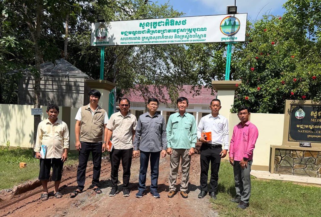 ការចុះពិនិត្យវឌ្ឍនភាពការជួសជុល សាងសង់ និងកែលម្អហេដ្ឋារចនាសម្ព័ន្ធ សួនរុក្ខជាតិឱសថបុរាណគិរីរម្យ