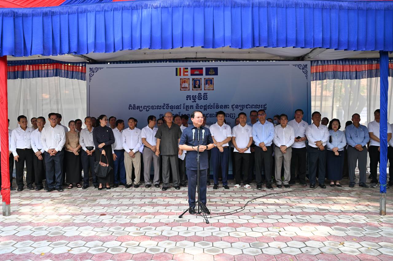 ក្រុមគ្រូពេទ្យស្ម័គ្រចិត្តសម្តេចតេជោ ចុះពិនិត្យជំងឺទូទៅ សុខភាពភ្នែក និងចែកវ៉ែនតា ជូនប្រជាពលរដ្ឋ នៅសាលាបឋមសិក្សាភ្នំពេញថ្មី
