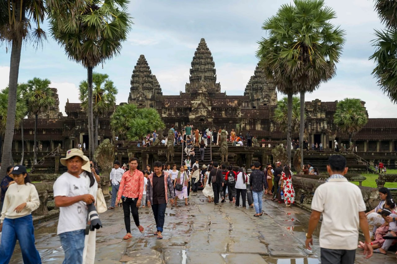 ៩ខែឆ្នាំនេះភ្ញៀវទេសចរជាតិធ្វើដំណើរកម្សាន្តបន្តកើនឡើង ប៉ុន្តែភ្ញៀវទេសចរអន្តរជាតិបន្តធ្លាក់ចុះ