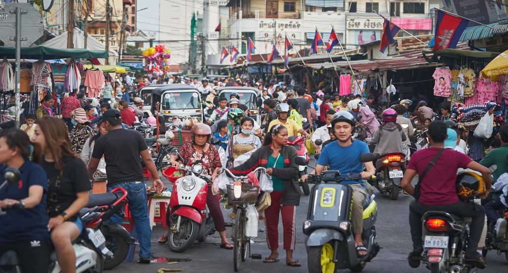 អ្នកជំនាញជំរុញឱ្យពលរដ្ឋគួរចេះត្រៀមខ្លួនចំពោះហានិភ័យនៃវិបត្តិសេដ្ឋកិច្ចសកល