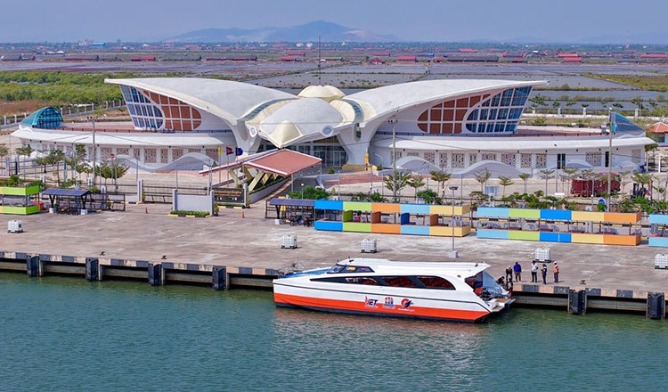 ការដឹកជញ្ជូនអ្នកដំណើរពីកំពង់ផែទេសចរណ៍អន្តរជាតិកំពត ទៅកោះត្រល់ កំពុងរង់ចាំការសម្រេចពីវៀតណាម