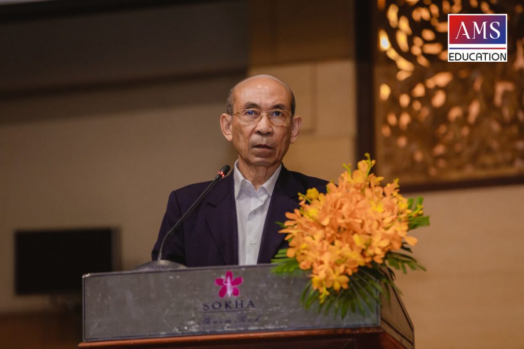 បណ្ឌិតសភាចារ្យ ណាត ប៊ុនរឿន