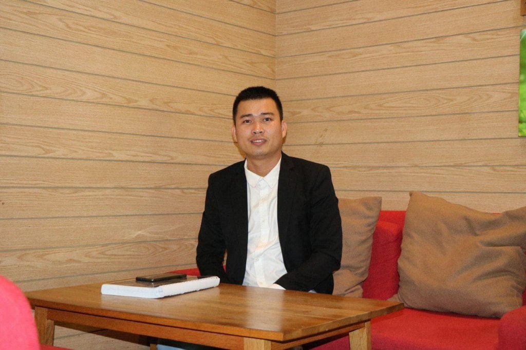 លោក សាន្ត ច័ន្ទកុម្ភៈ អ្នកអប់រំ និងជាអ្នកជំនាញគណនេយ្យ និងសាវនកម្ម