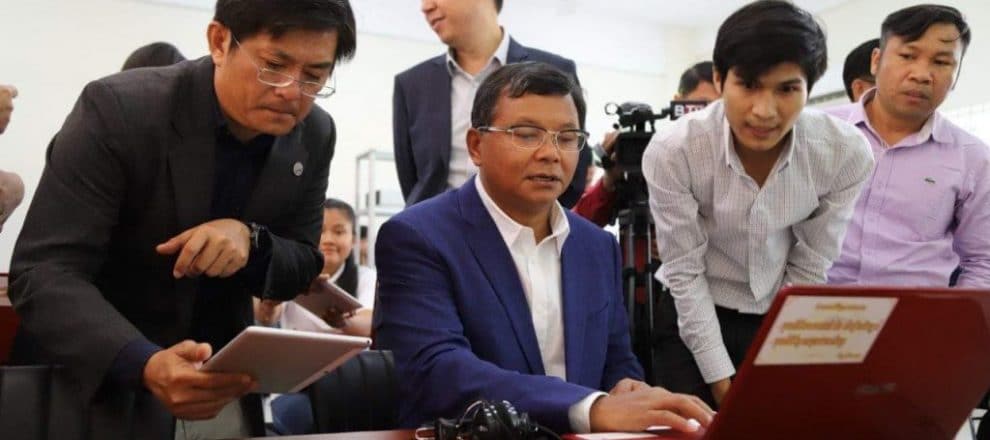 ហង់ ជួនណារ៉ុន