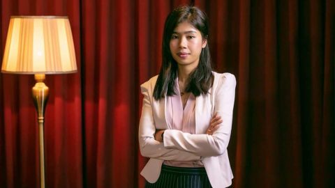 អ្នកស្រី-ស្ដើង-ភារ៉ុង