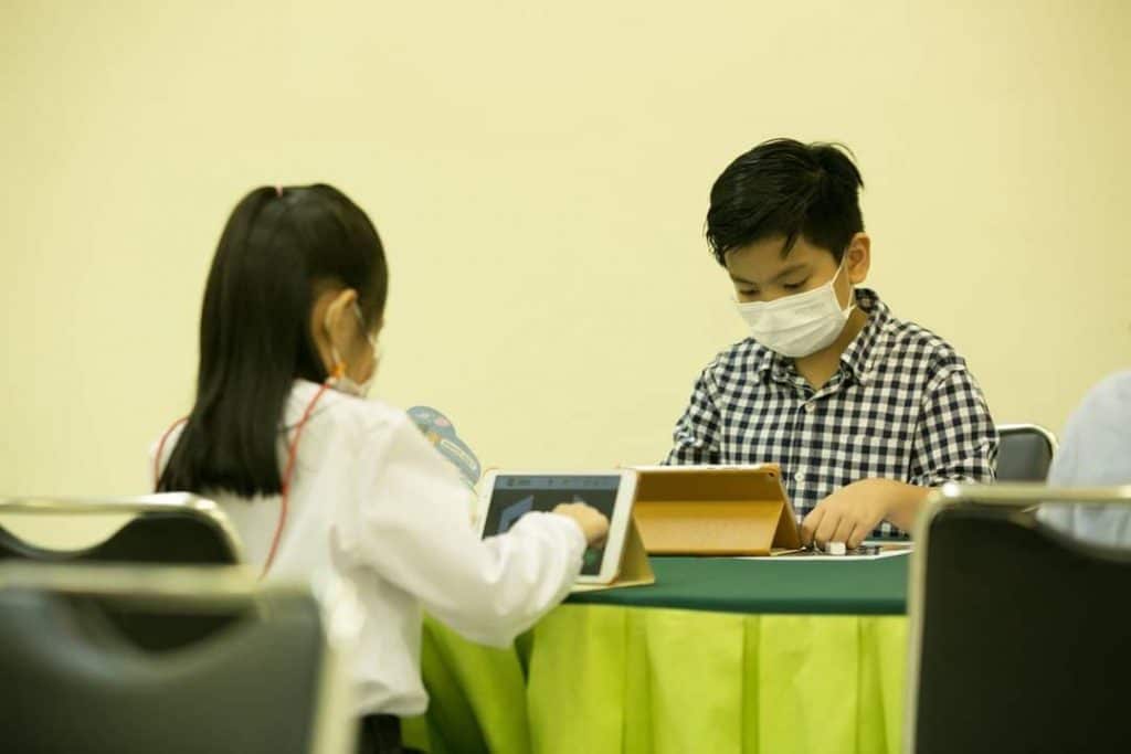 Think! Think! ផ្តល់ឱ្យ កុមារកម្ពុជា សិក្សាដោយឥតគិតថ្លៃ