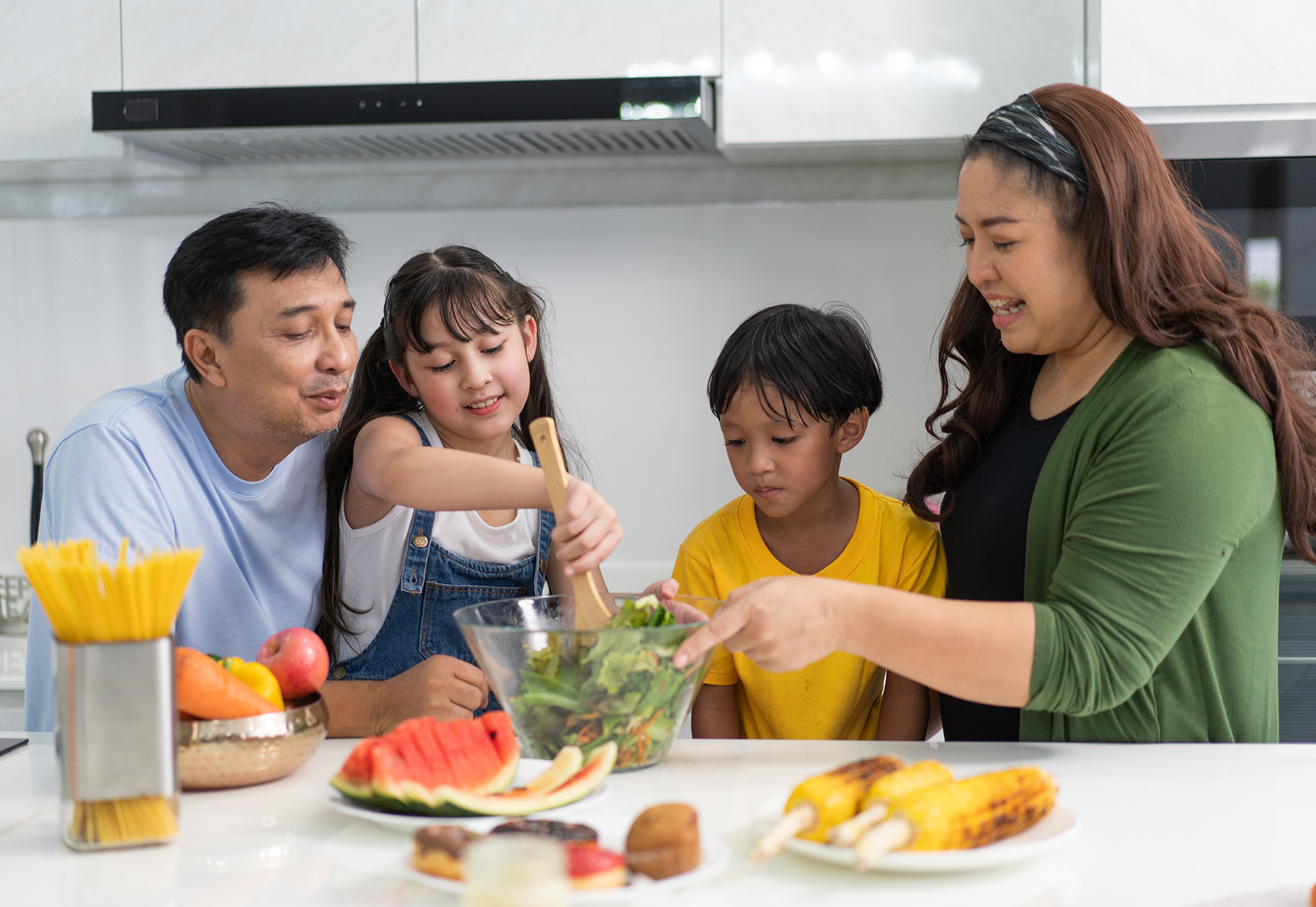 ៥ វិធី ដើម្បីចាប់ផ្តើមទម្លាប់សុខភាពល្អក្នុងគ្រួសារ