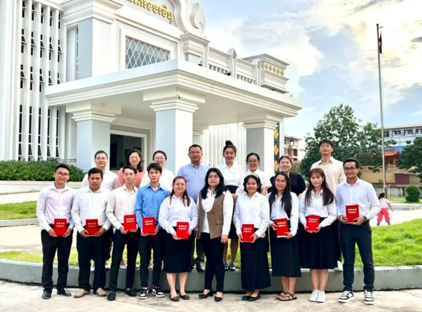 និស្សិតកម្ពុជាជាង ១០០ នាក់ទទួលបានអាហារូបករណ៍ទៅក្រៅប្រទេសក្នុងត្រីមាសទី១