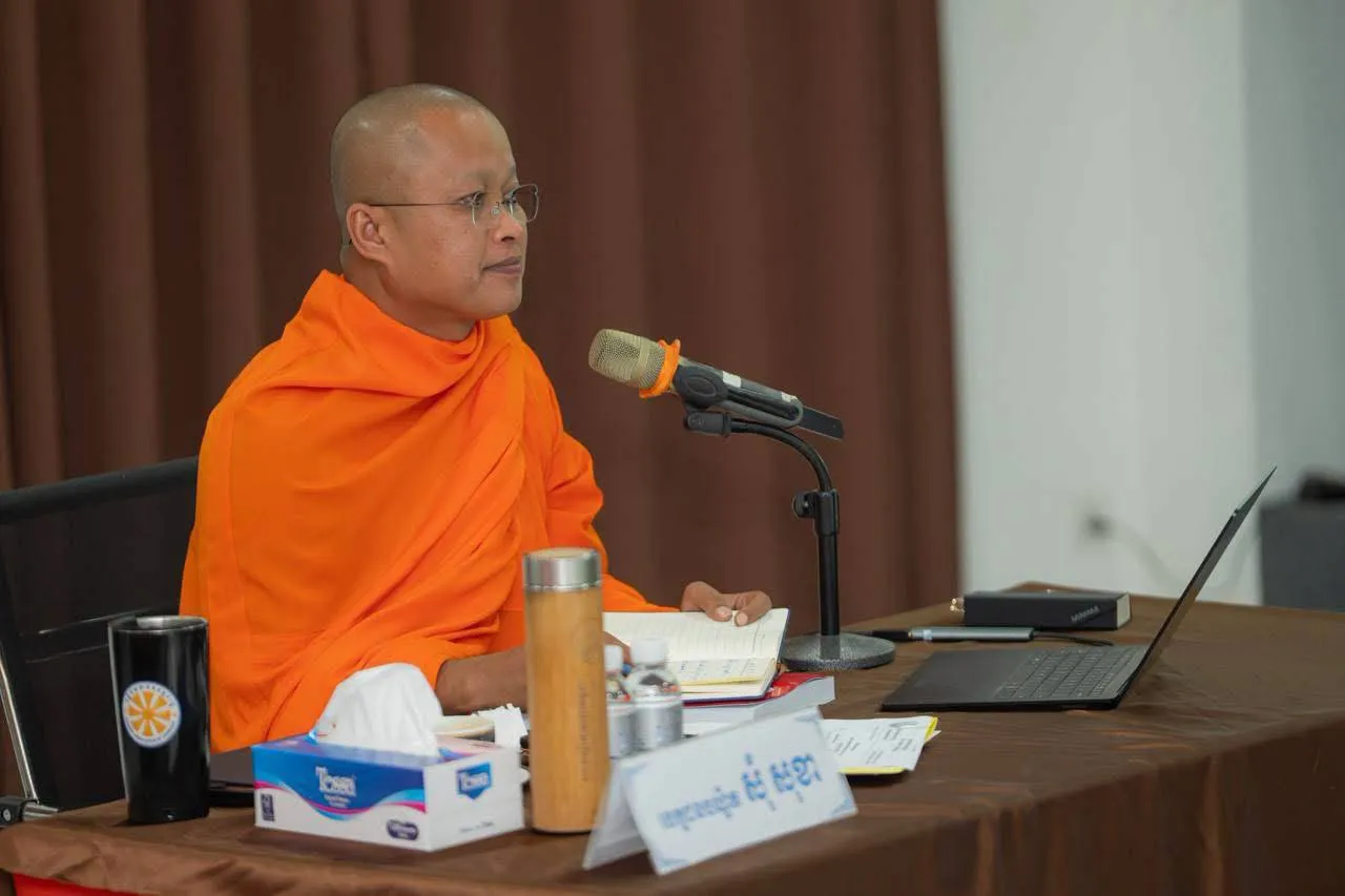 ព្រះឥន្ទមុនី សុំ សុខា ព្រះប្រធានពុទ្ធិកសមាគមកម្ពុជរដ្ឋ