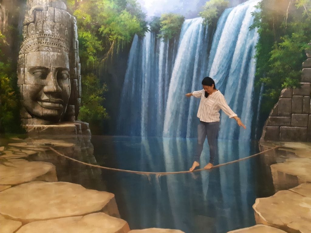 សារមន្ទីរ