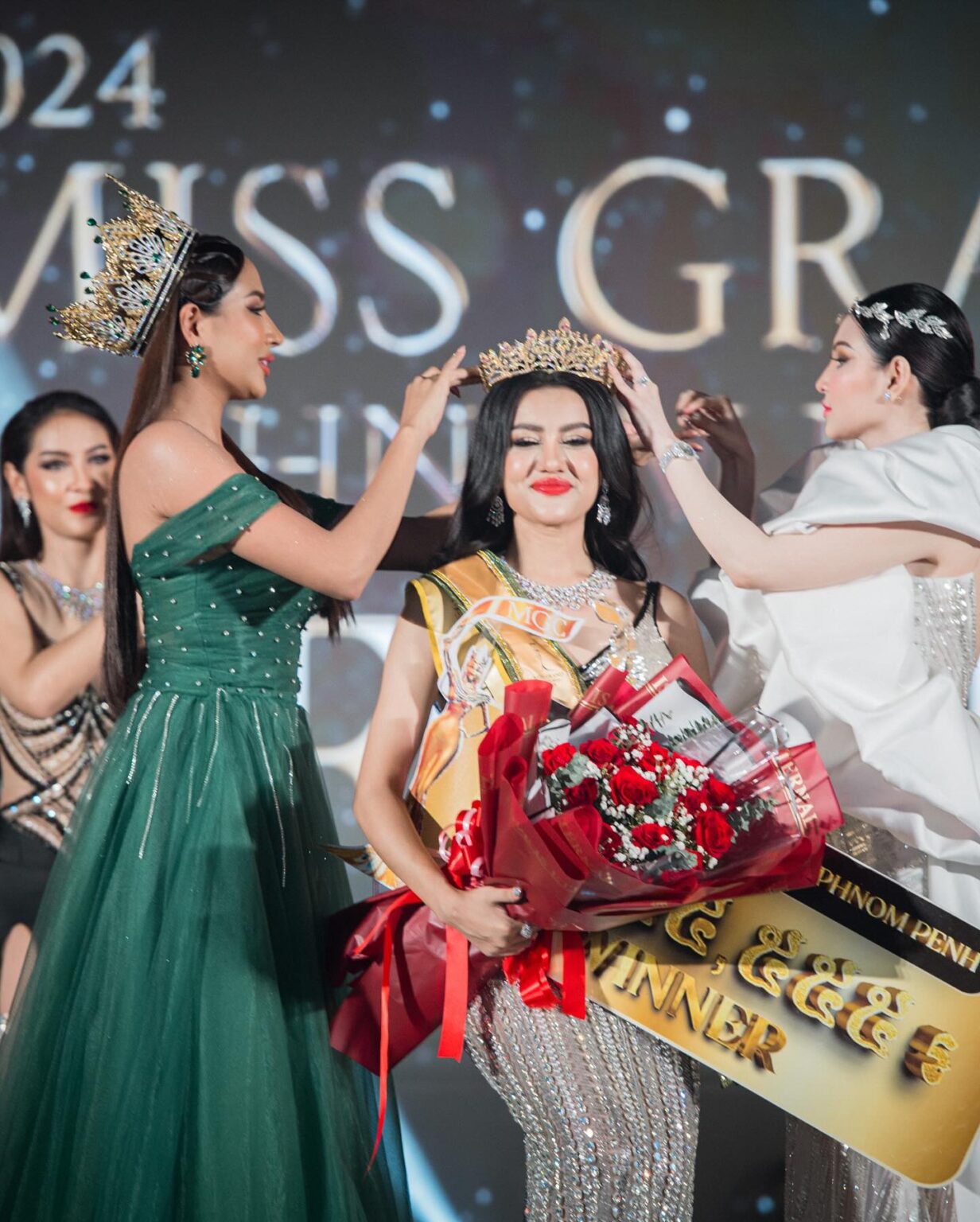 ព្រះកាយច័ន្ទ នឹកដល់ឪពុកមុនគេ ពេលឈ្នះមកុដ Miss Grand Phnom