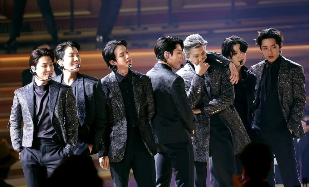 មុននឹងខឹង ឬសន្និដ្ឋាន មកដឹងពីមូលហេតុពិតដែលធ្វើឱ្យ ARMY ក្លាយជាខែលការពារដ៏រឹងមាំបំផុតរបស់ BTS