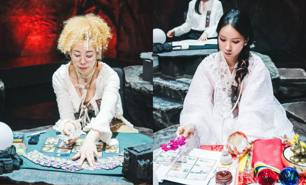 កម្មវិធីប្រកួត “ហោរទាយ” Battle of Fates របស់កូរ៉េ បង្ហាញពីកំណើននៃកម្មវិធីកម្សាន្តបែបជំនឿអរូបិយ