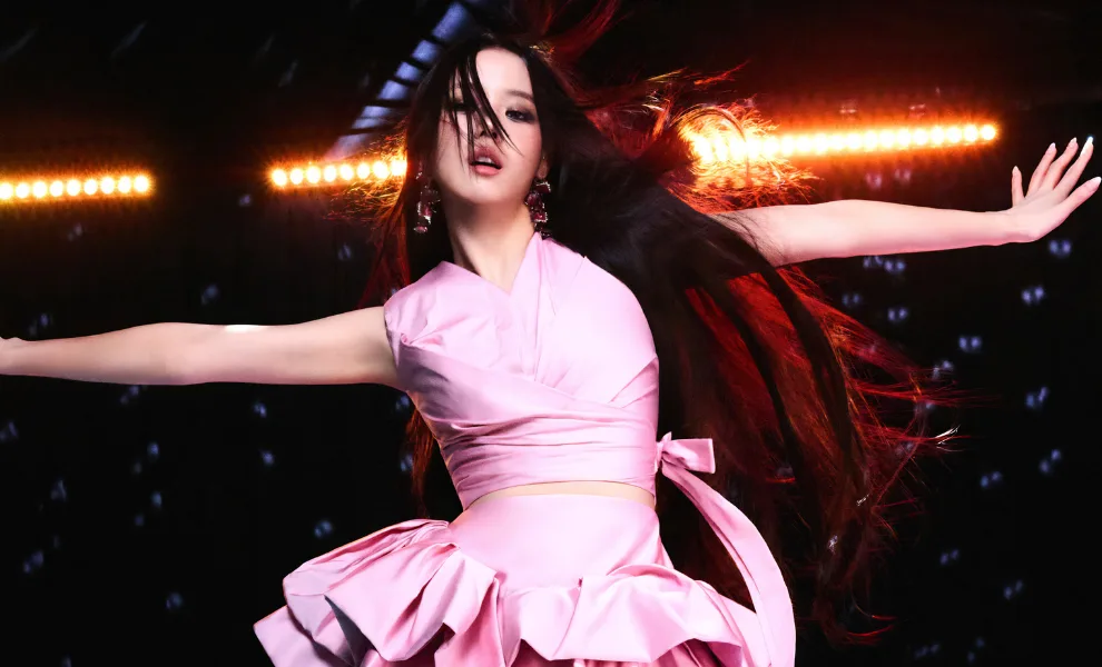 Jisoo កំពុងផលិតអាល់ប៊ុមខ្នាតពេញដំបូងរបស់ខ្លួន ដែលនឹងបង្ហាញពីជ្រុងថ្មីៗប្លែកពីមុន